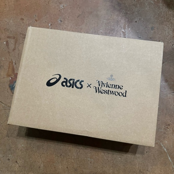 Vivienne Westwood x ASICS Gel Kayano 27 Citrus Orange black sneakers BNIB 9.5 - Picture 9 of 11